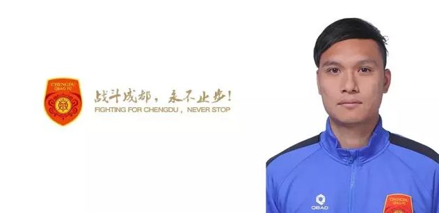 ;于堇是一种女性力量;与芭比娃玩一起玩耍激发了孩子的自信心，好奇心和沟通能力，也帮助他们认识自我